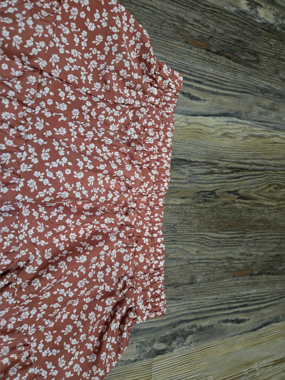 SHEIN Pink Floral Mini Skirt with White Ditsy Print - Picture 3 of 10
